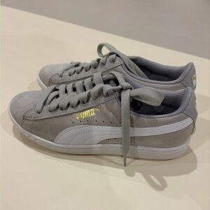 Puma Suede Women’s Sneakers